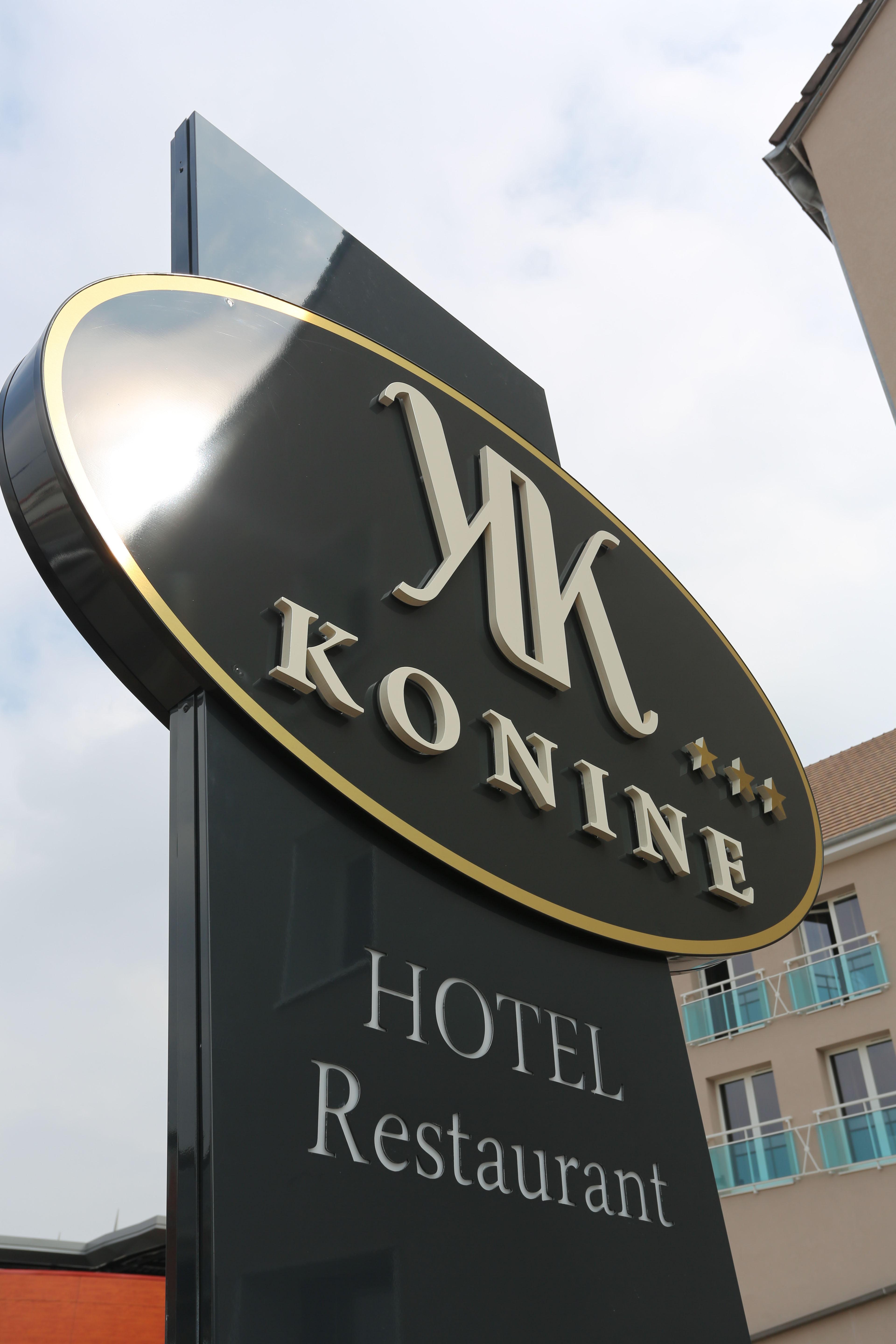 Hôtel Konine Montceau-les-Mines Exterior foto